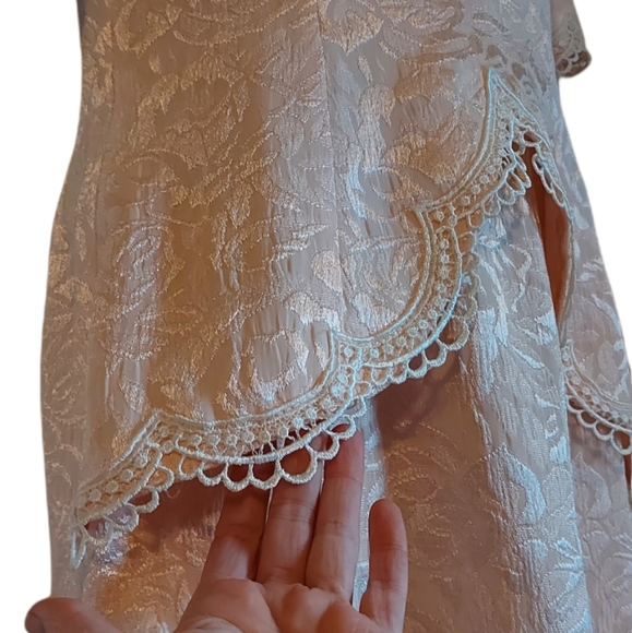 Gorgeous light pink dress - Picture 3 of 3